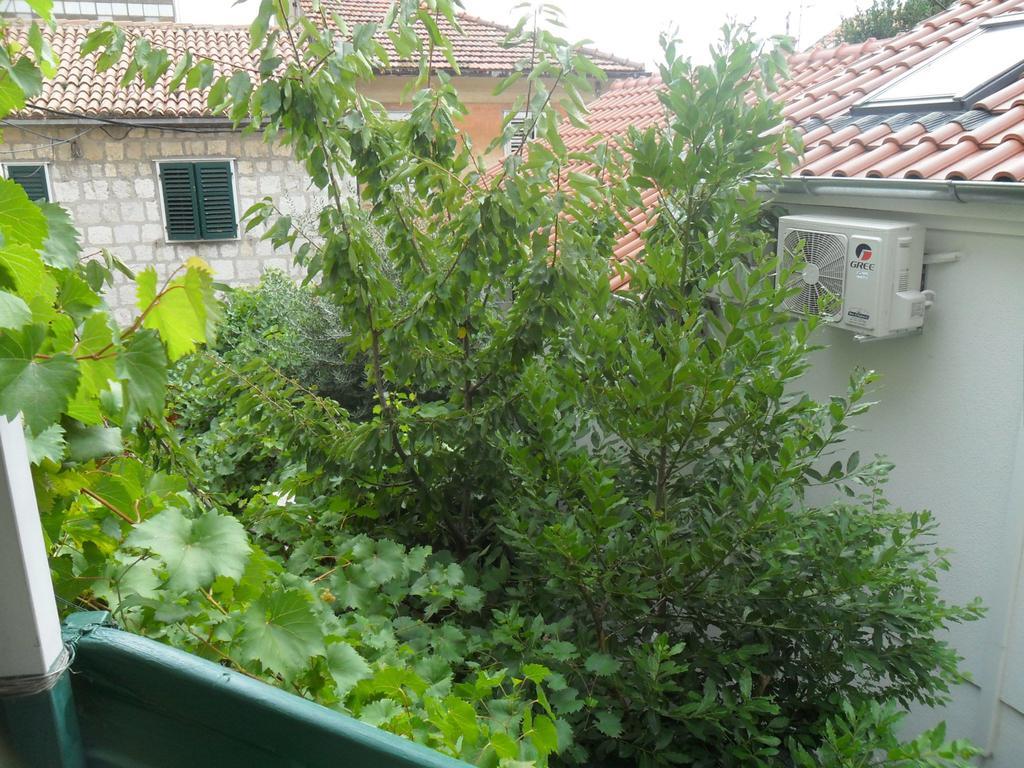 Dube Apartment